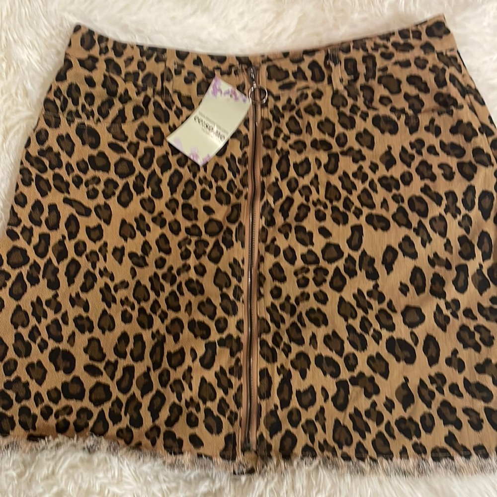 Leopard print skirt by ee:some